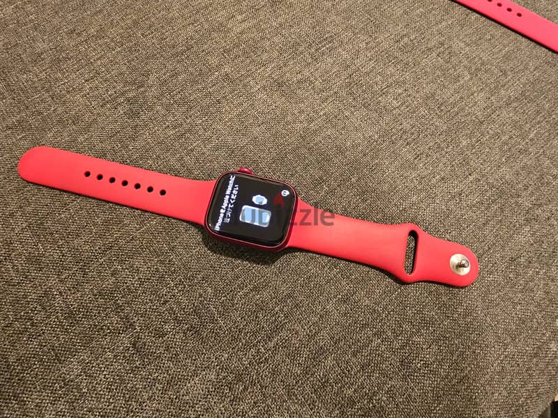 Apple Watch Series 7 Red 41mm 1