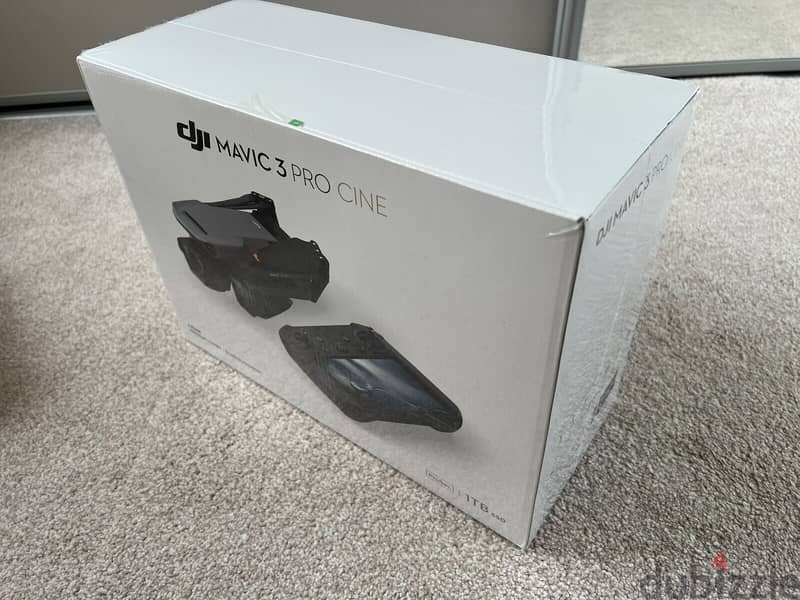 DJI - Mavic 3 Cine Premium Combo Drone and Remote Control Built-in Scr 1