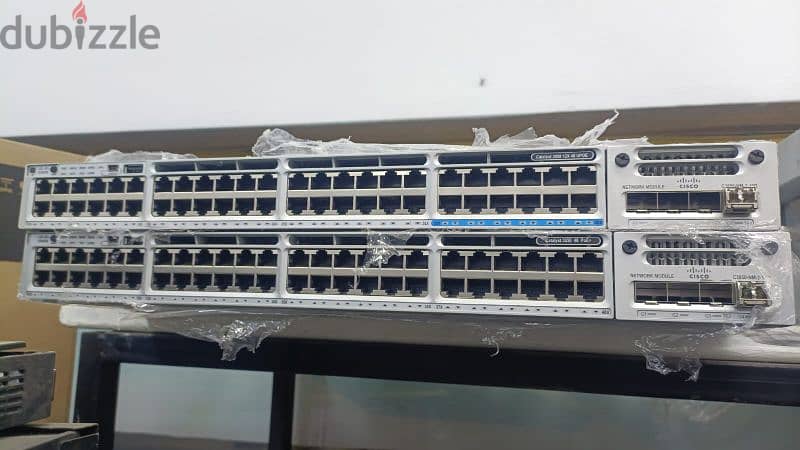 Cisco 9300 48 port uplink 10 G 9