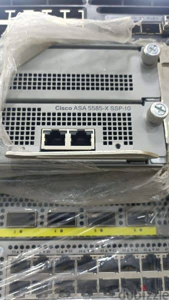 Cisco 9300 48 port uplink 10 G 14