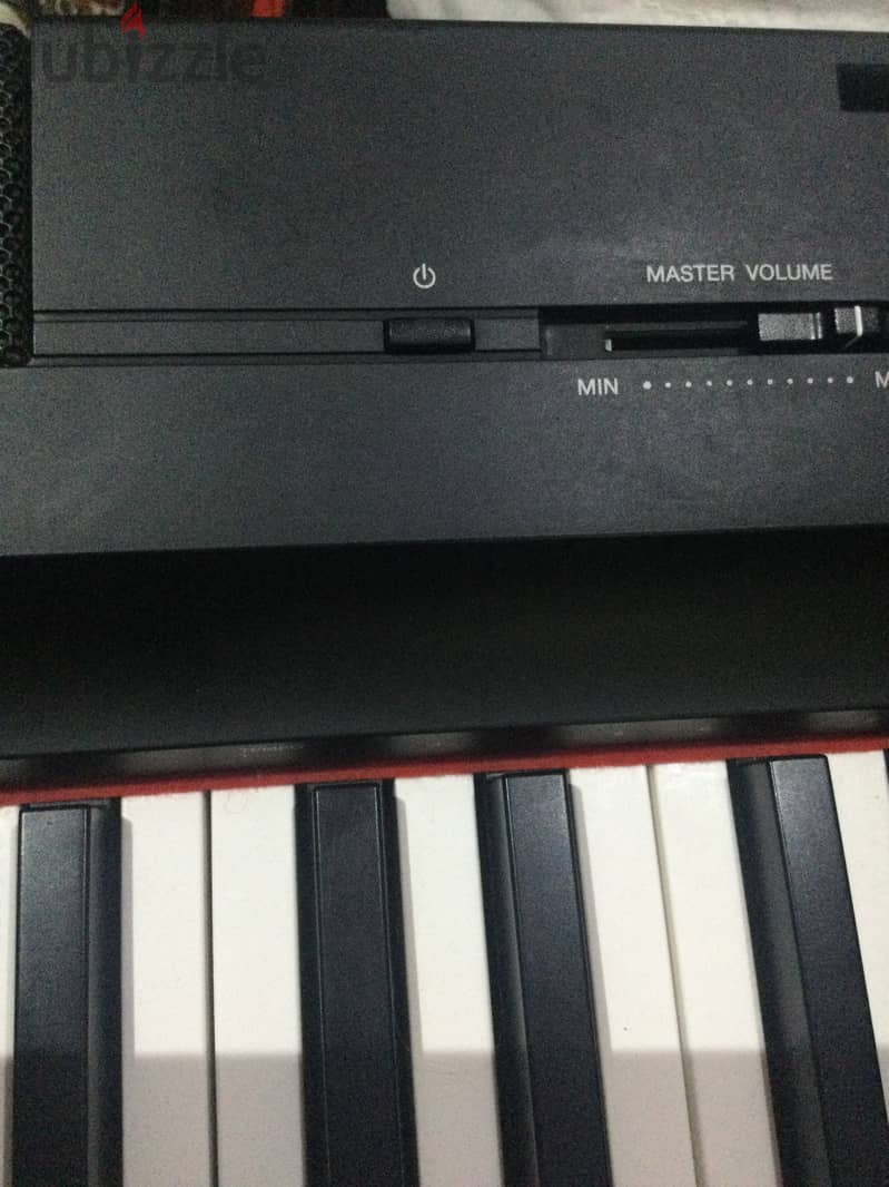 3000 sar Yamaha Y 88 keys P125 w/ Book 0