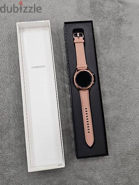 Samsung Smart Watch. New. Just Box opened 4