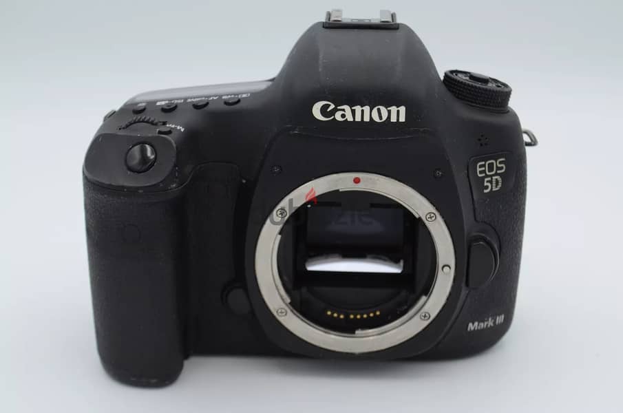 Canon EOS 5D Mark III DSLR Camera 2