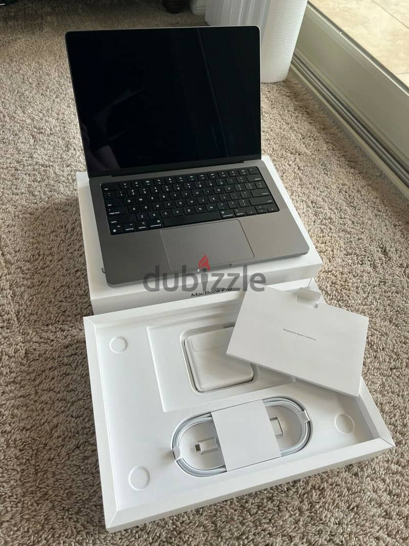 Mac Book Pro 14" Laptop - Apple M1 Pro chip - 16GB Memory - 512GB SSD 0