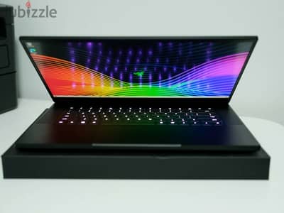 Razer - Blade 15 Advanced - 15.6" - Intel Core i7 - 32GB RAM - 1TB SSD