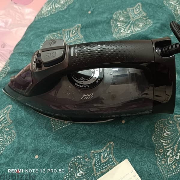 Phillips steam Iron 1