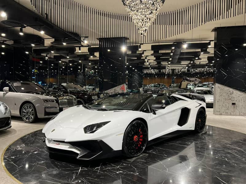 Lamborghini  Aventador Roadster SV 2016 0