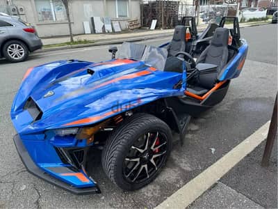 2024 Polaris Slingshot auto drive (+97466574363)