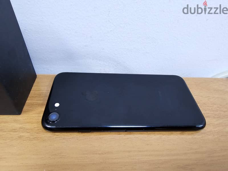 Apple iPhone 7 (256GB) Jet Black 100% Battery 3