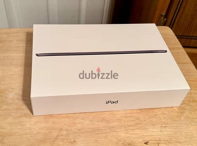 Apple iPad 8th Gen Wifi 10.2" 128GB Apple Pen & Keyboard