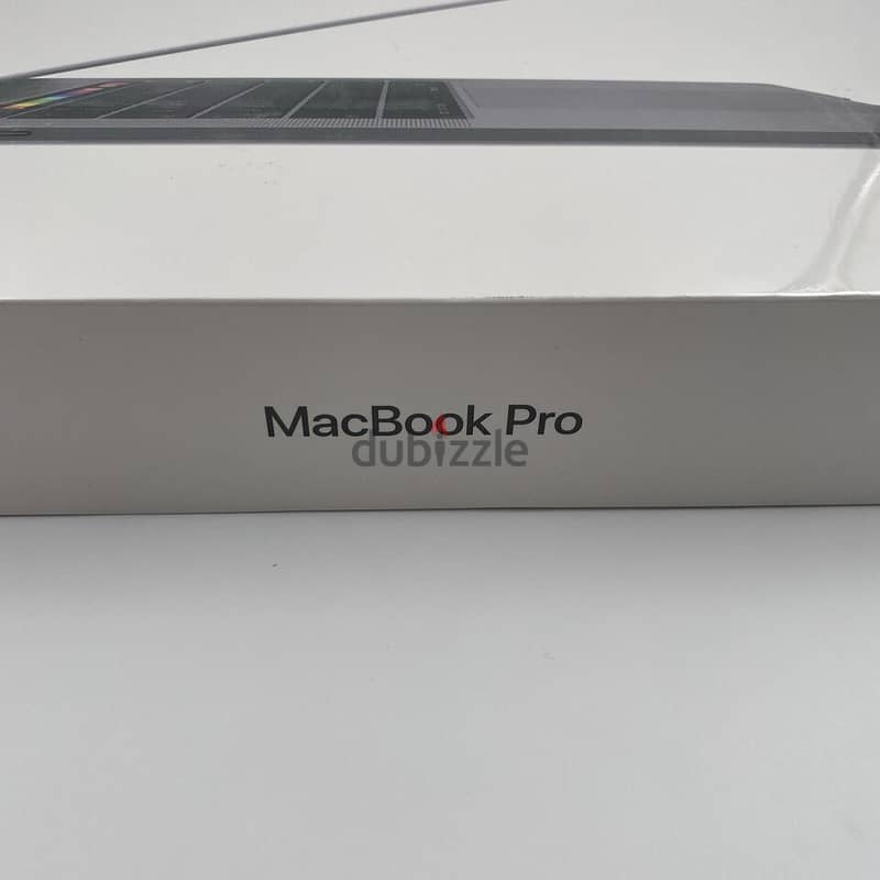 Apple MacBook Pro 16" 4.5GHz i7 6 Core 16GB 0