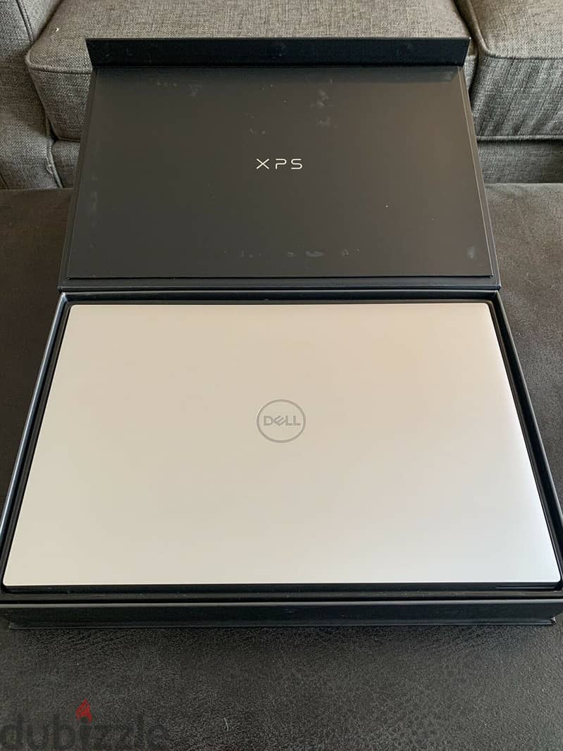 DELL XPS 17 9710 17" Laptop - Intel® Core™ i9, 1 TB SSD, Silver 1