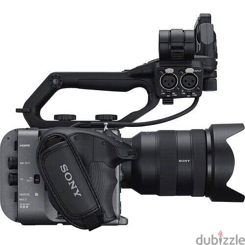 Sony FX6 Cinema Kit  24-105mm Lens 0