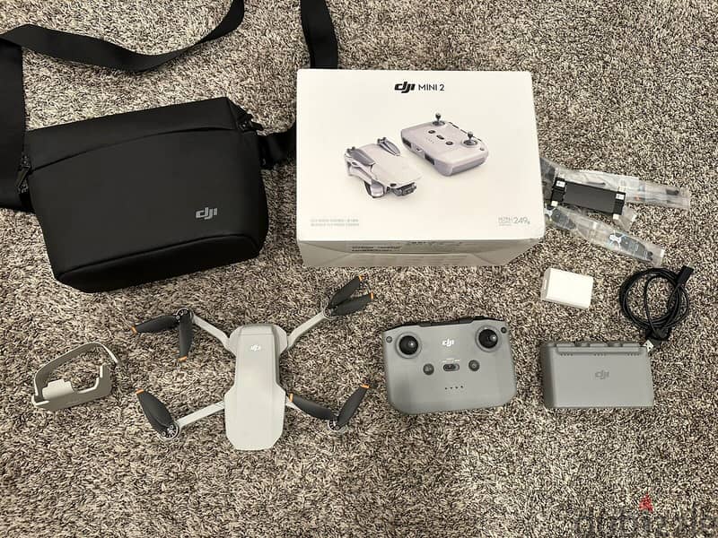 DJI Mini 2 Fly More Combo Quadcopter w Remote Controller 0