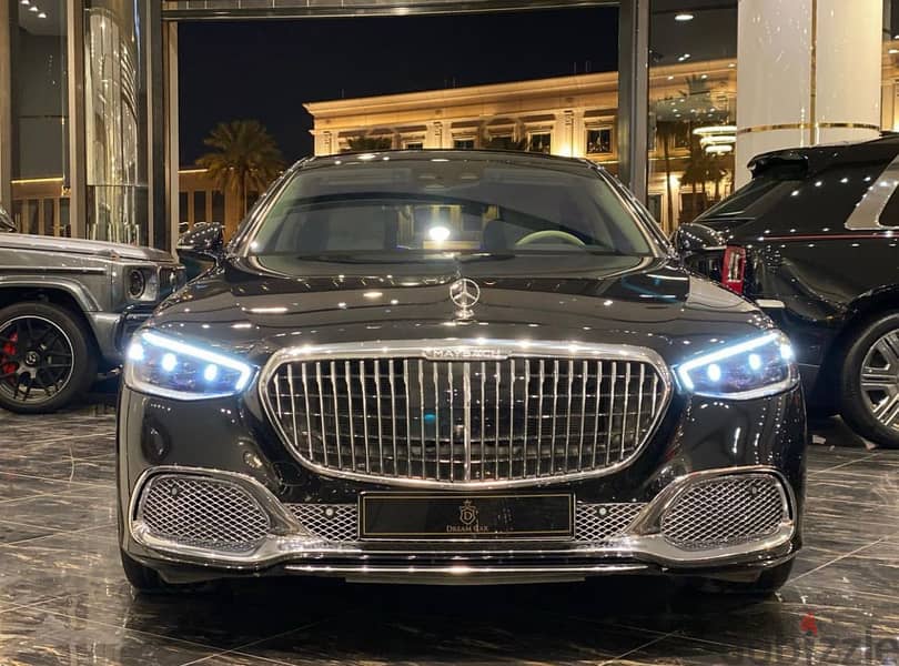 Mercedes Benz MayBach S680 2022 0