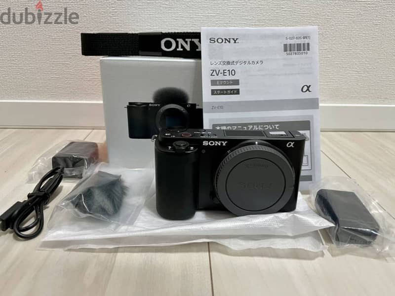 SONY ZV - E10 MIRRORLESS 16-50MM LENS (BLACK) RETAIL KIT 0