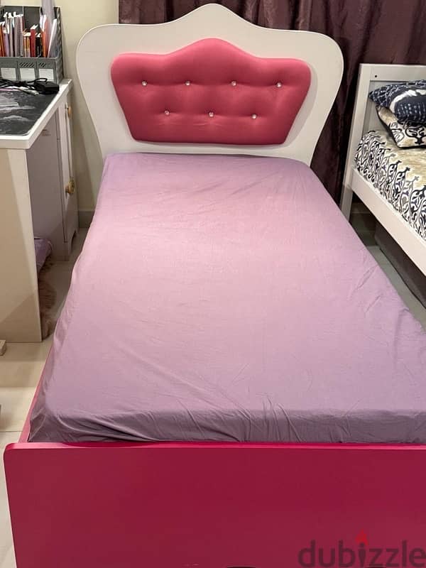 Girls Bed Pink 0