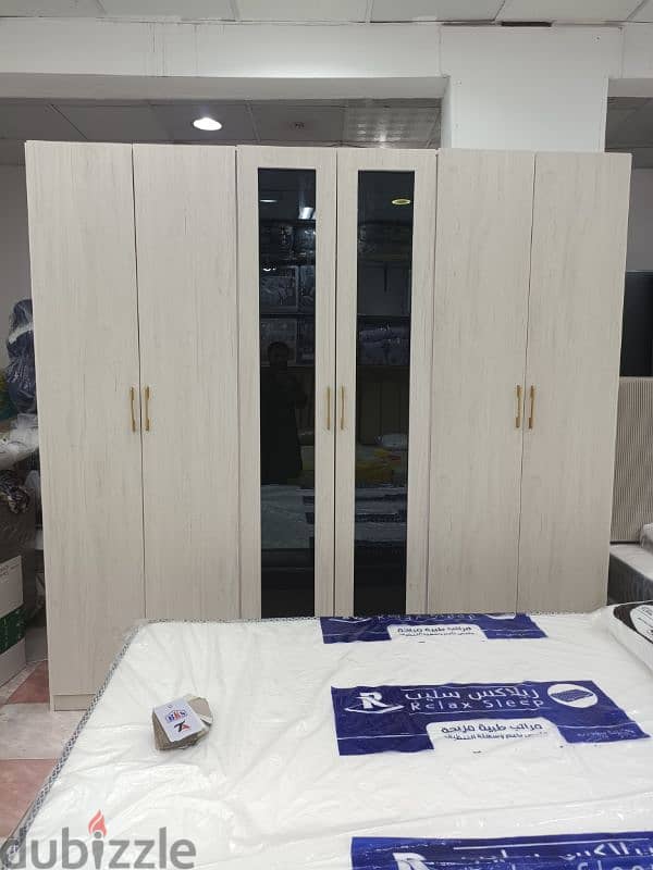 Elegant bedroom set - beige and light wood design In Jeddah 1