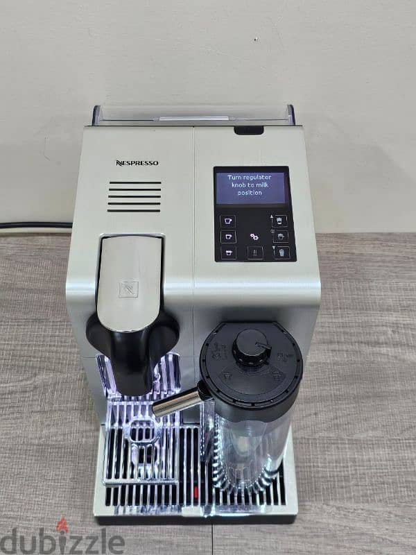 Nespresso Lattissima Pro Coffee Machine. Excellent Condition 2