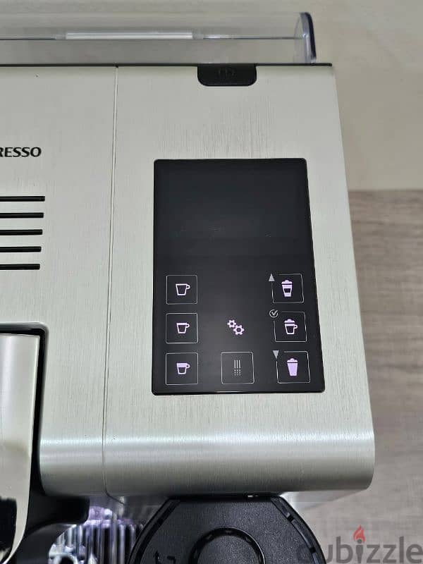 Nespresso Lattissima Pro Coffee Machine. Excellent Condition 11