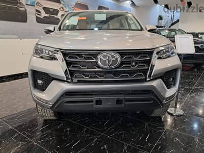 Toyota Fortuner VX 2024