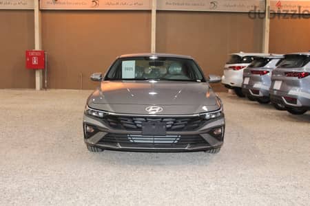 Hyundai Elantra 2025