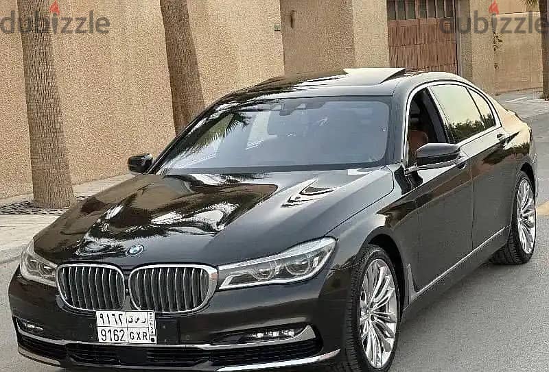 BMW 740 2016 0