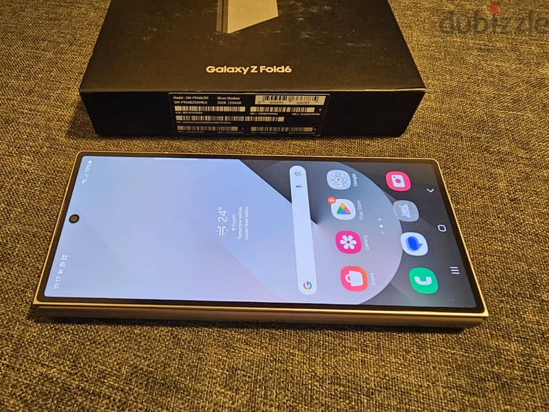 Samsung Galaxy Fold6 Silver Shadow 4