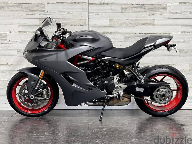 2020. Ducati Supersport  +974 66574363 1