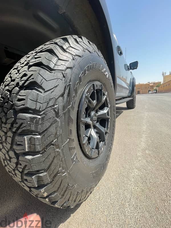 رابتر ار للايجار Raptor R F150 8