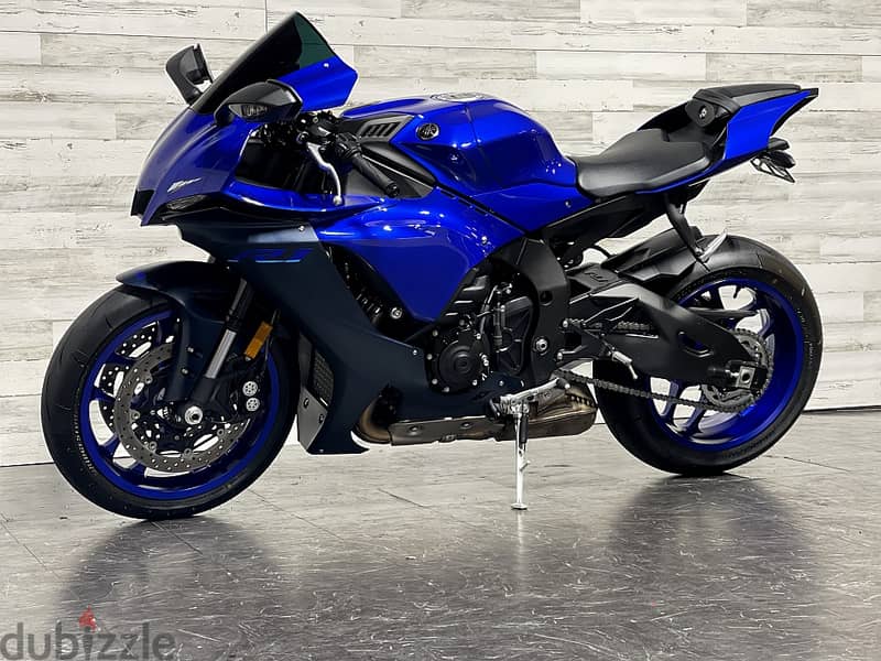 2023 Yamaha R1 (+97466574363) 0