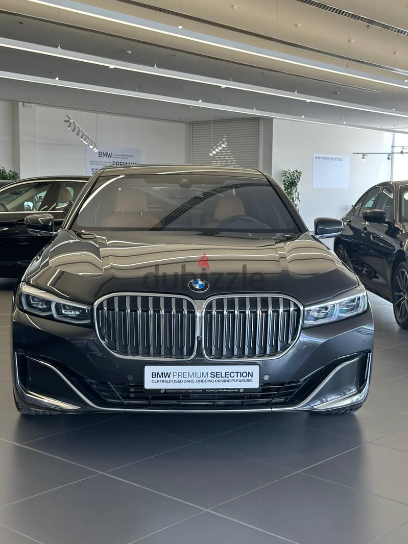 BMW 730Li Pure Excellence 2022 0