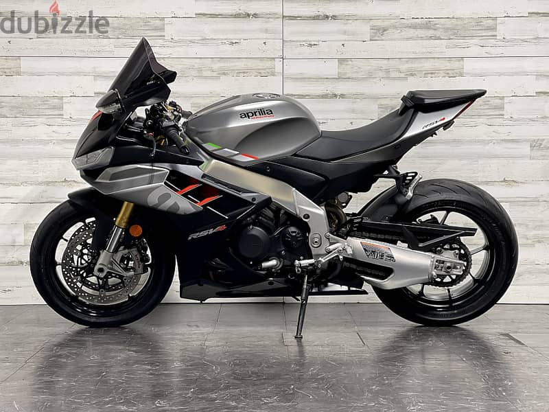 2021 Aprilia RSV4 (+971 52 300 8603) 4