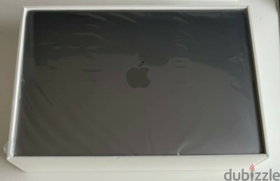 Mac Book Air 13.3 - Apple M1 chip - 8GB Memory - 512GB SSD 0