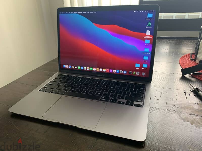 Mac Book Air 13.3 - Apple M1 chip - 8GB Memory - 512GB SSD 2