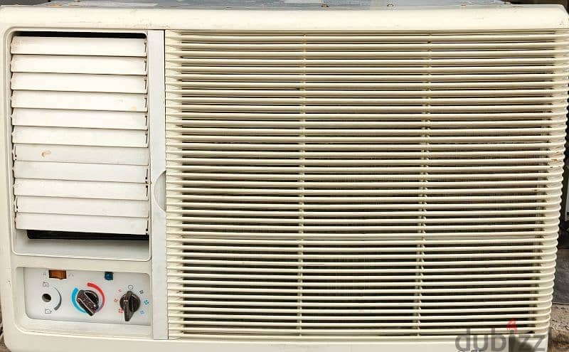 High-Performance شباك Air Conditioner, 18,000 BTU, Alessa - Great 0