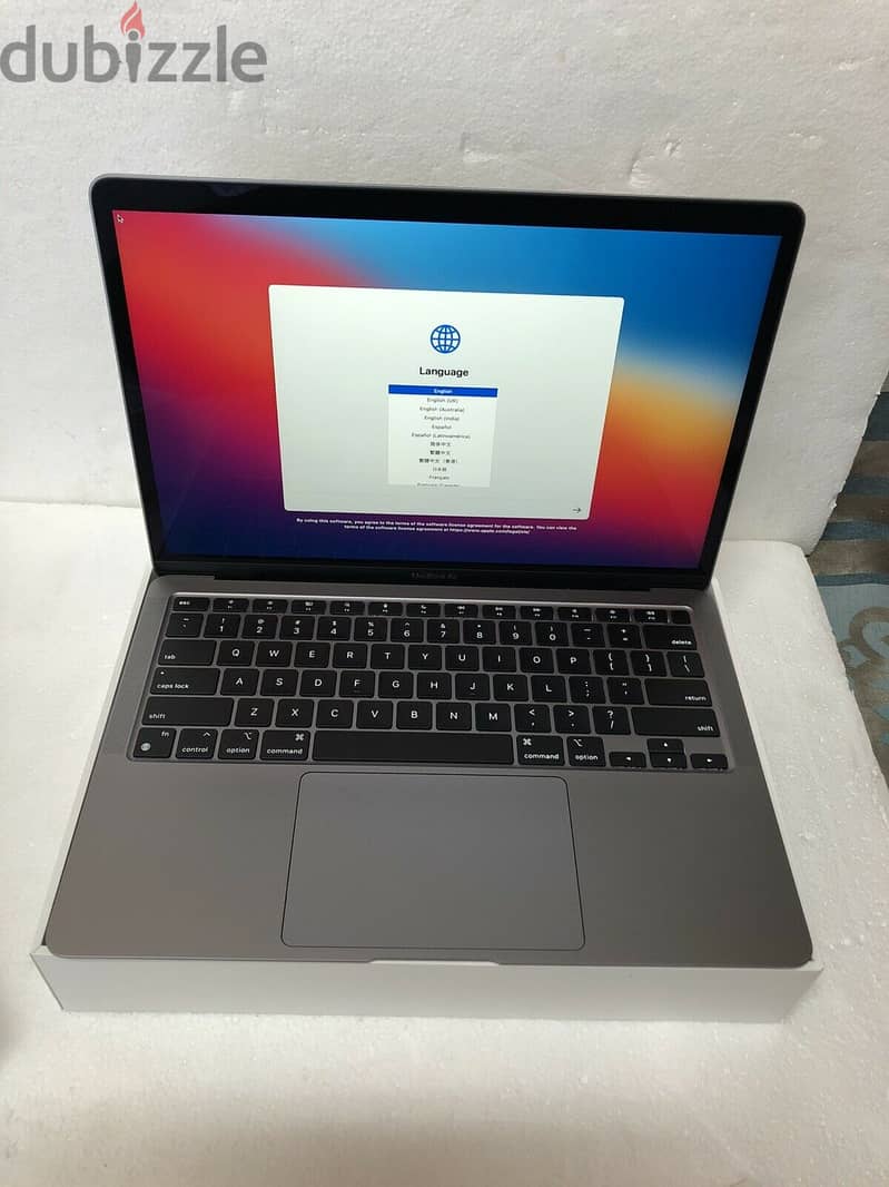 Apple - MacBook Air 13-inch - M 3 chip  - 8GB Memory - 256GB SSD 1