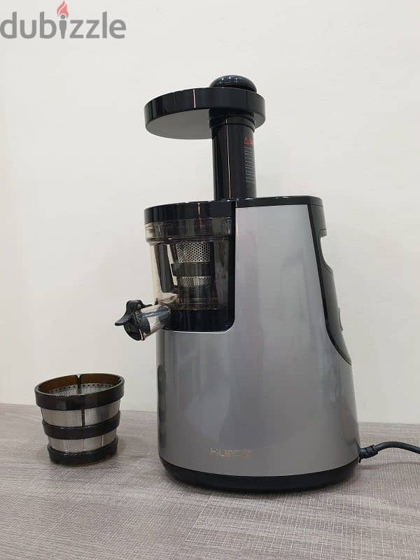 Hurom Slow Juicer 2