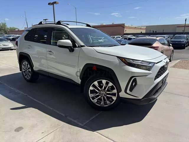 Toyota Rav 4 XLE 2023 0