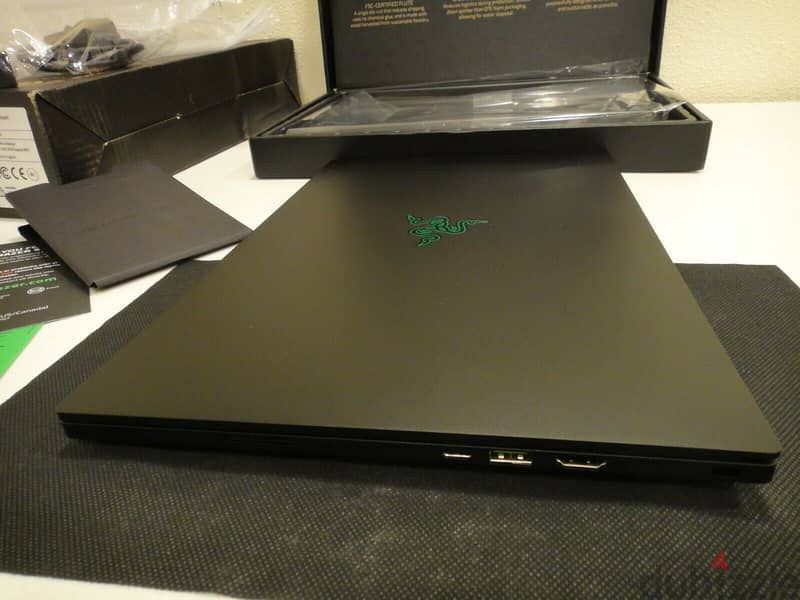 Razer - Blade 14- 14" - QHD 165Hz- AMD Ryzen 9 - 16GB RAM - 1TB SSD 0