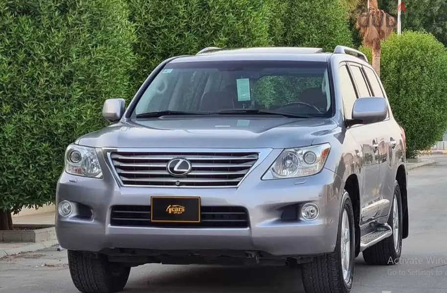 Lexus LX 570 2011 0