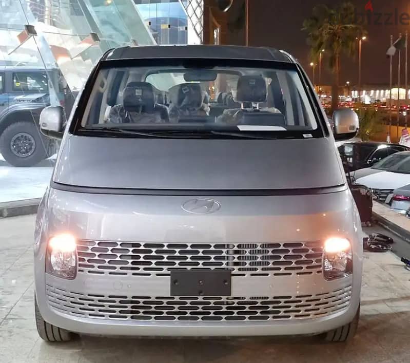 Hyundai Staria 2025 0