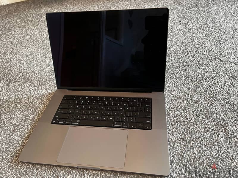 Apple MacBook Pro 16 - M1 Pro chip - 16GB Memory - 512GB SSD 1