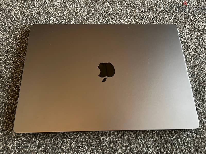 Apple MacBook Pro 16 - M1 Pro chip - 16GB Memory - 512GB SSD 2