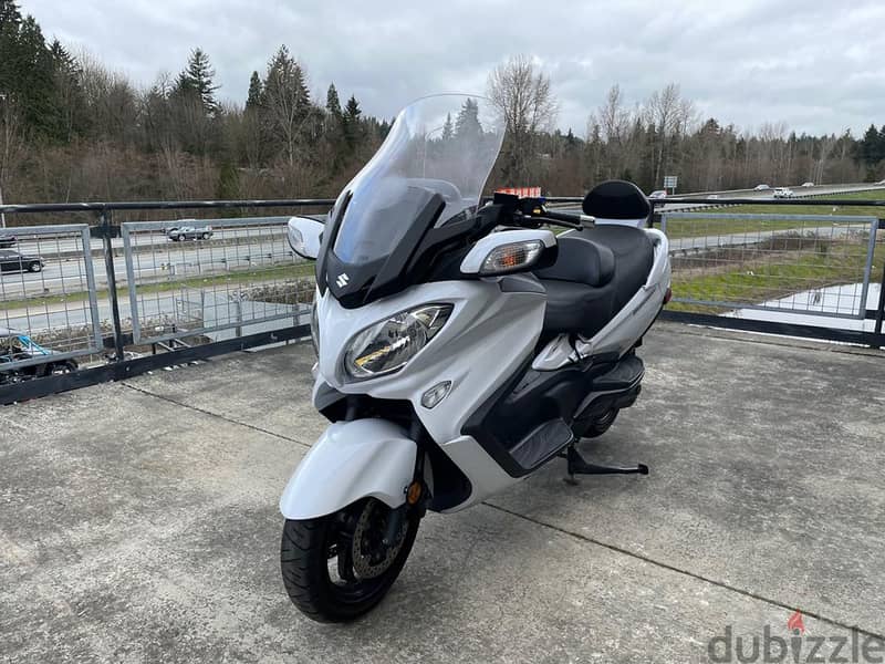 2018 Suzuki burgman  available (+971561943867) 0