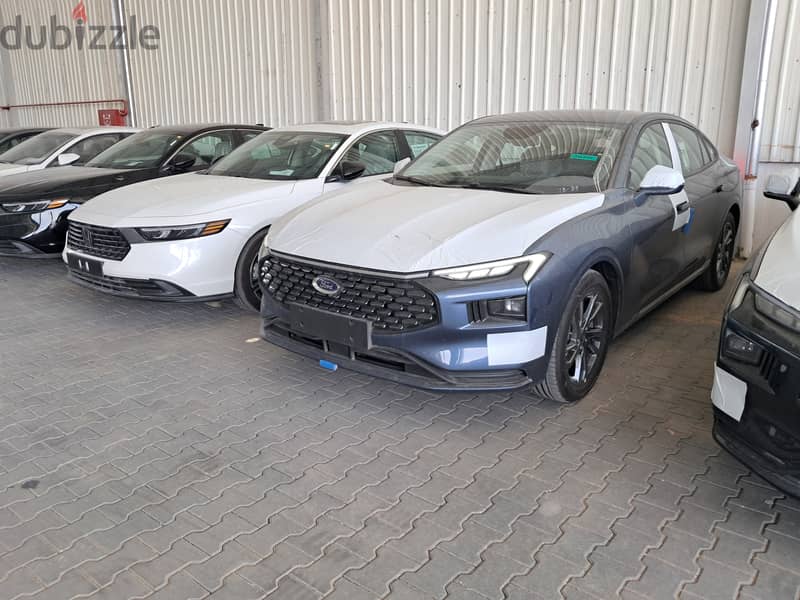 Ford Taurus Ambianti 2025 0