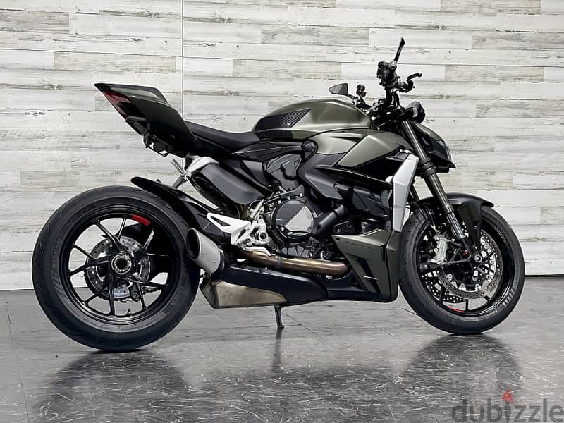 2023 Ducati Streetfighter V2 (+971561943867) 2