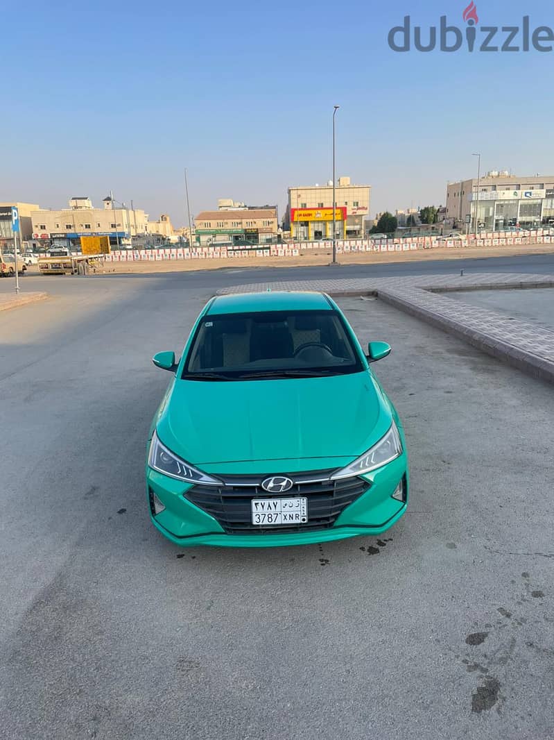 Hyundai Elantra 2019 0