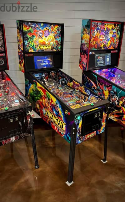 Avengers Pro Pinball Machine + EXTRAS