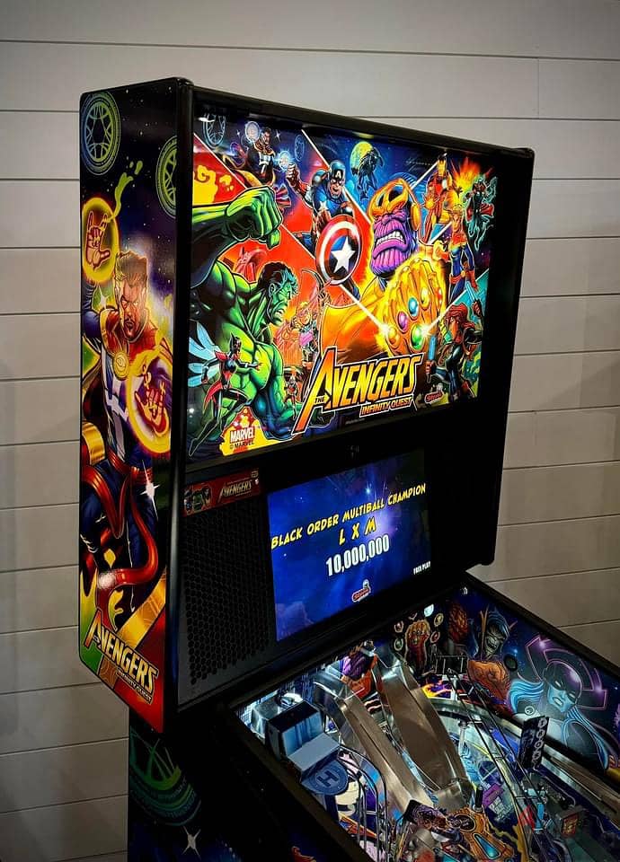 Avengers Pro Pinball Machine + EXTRAS 1